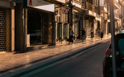 Guia de sacolas para lojas: Escolhendo o modelo certo para seu negócio